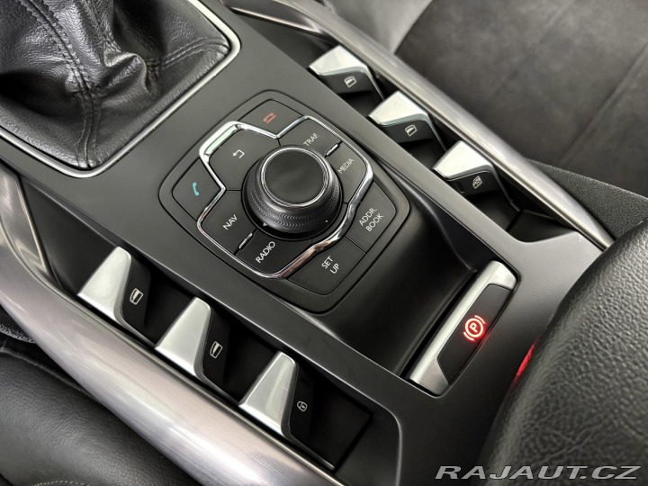 Citroën DS5 2,0HDI 120kW*KeyLess*Pano 2013