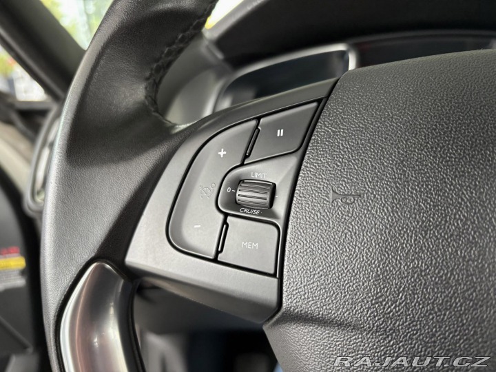 Citroën DS5 2,0HDI 120kW*Panorama*Top 2013