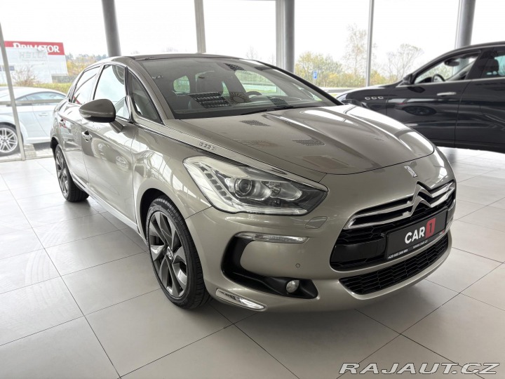 Citroën DS5 2,0HDI 120kW*KeyLess*Pano 2013