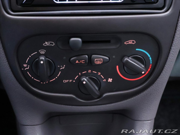 Peugeot 206 1,4 i 55kW Klima Tažné 1998