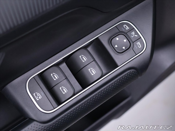 Mercedes-Benz B 1,3 B200 120kW 4Matic Aut 2022