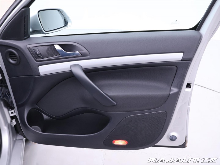 Škoda Octavia 1,6 MPI 75kW Ambiente Kli 2007
