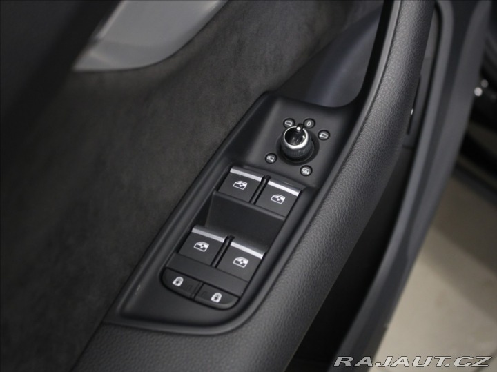 Audi Q7 3,0 50TDi S-Line VZDUCH 7 2022