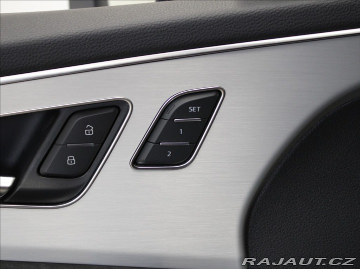 Audi Q7 3,0 50TDi S-Line VZDUCH 7 2022