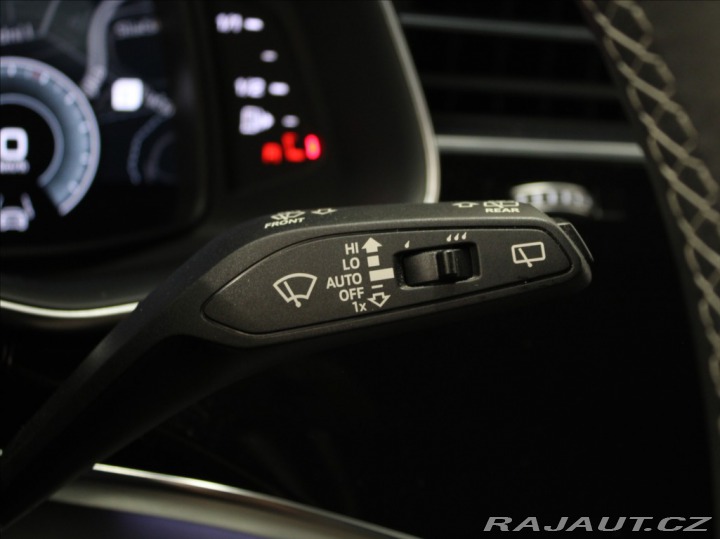 Audi Q7 3,0 50TDi S-Line VZDUCH 7 2022