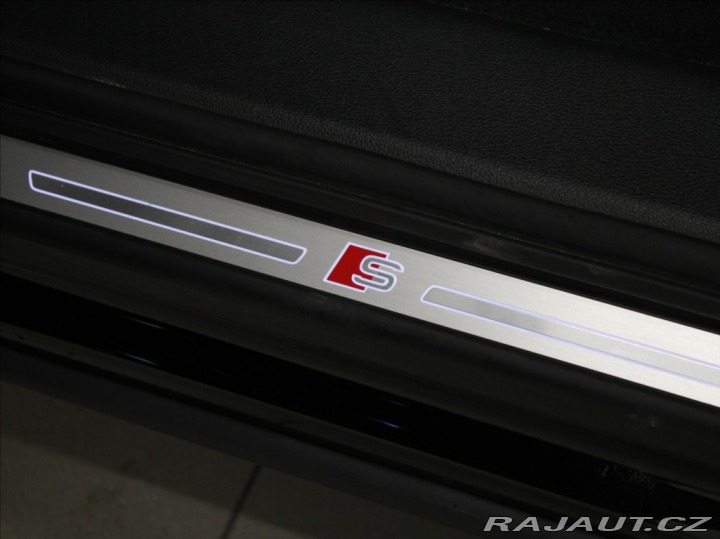 Audi Q7 3,0 50TDi S-Line VZDUCH 7 2022