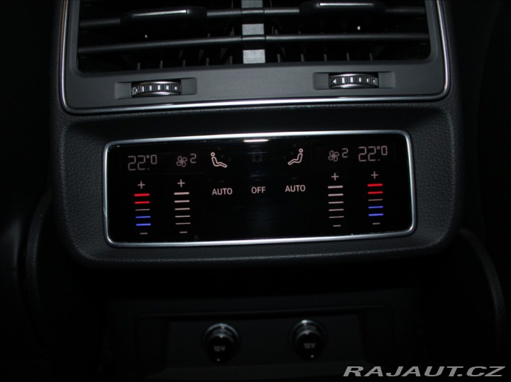 Audi Q7 3,0 50TDi S-Line VZDUCH 6 2022