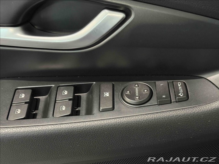 Hyundai i30 1,6 CRDi STYLE PREMIUM 2017