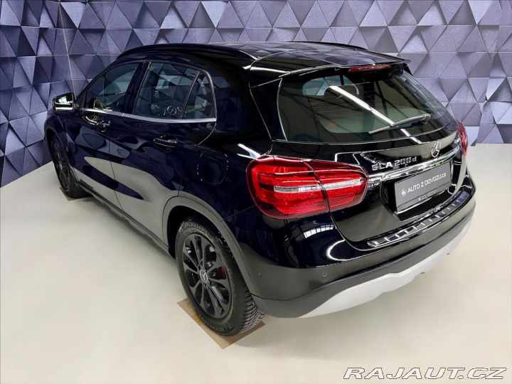 Mercedes-Benz GLA 200d 4MATIC STYLE, LED, K 2019