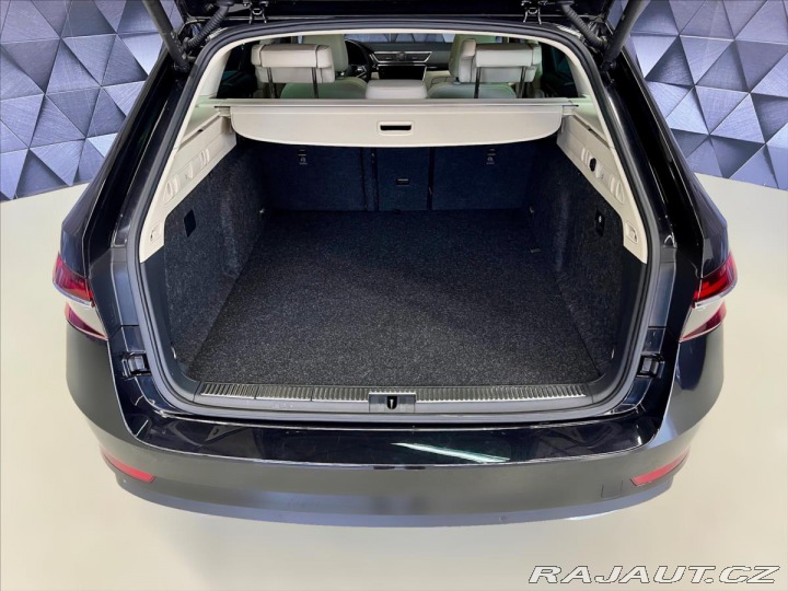 Škoda Superb 1,4 TSI 160kW iV DSG L&am 2022