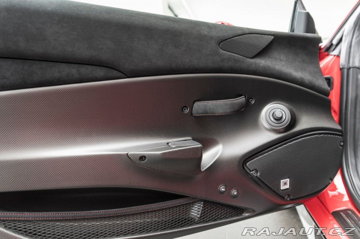 Ferrari 488 Pista PILOTI/Tailor Made/ 1800