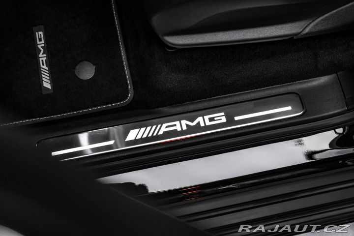 Mercedes-Benz G  2025