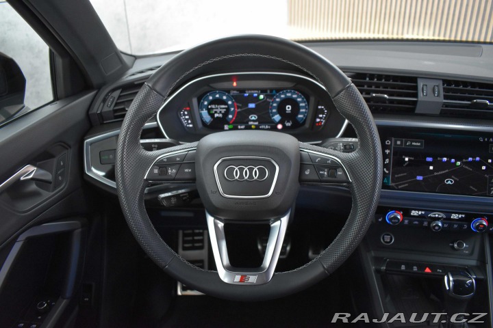 Audi Q3 40 TFSI QUATTRO*S-LINE*ČR 2024
