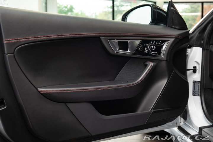 Jaguar F-Type R 5.0 V8/Bluetooth/Bi-xen 1800