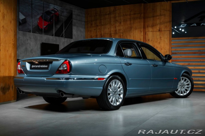 Jaguar XJ 2004