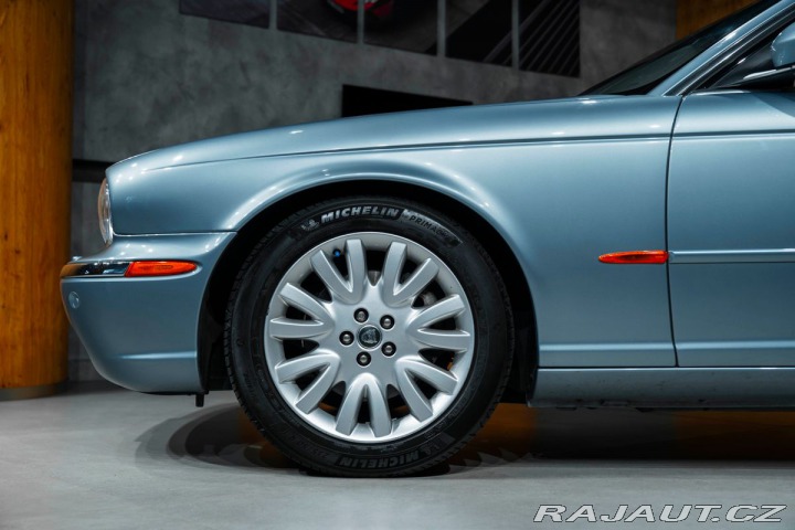 Jaguar XJ 2004