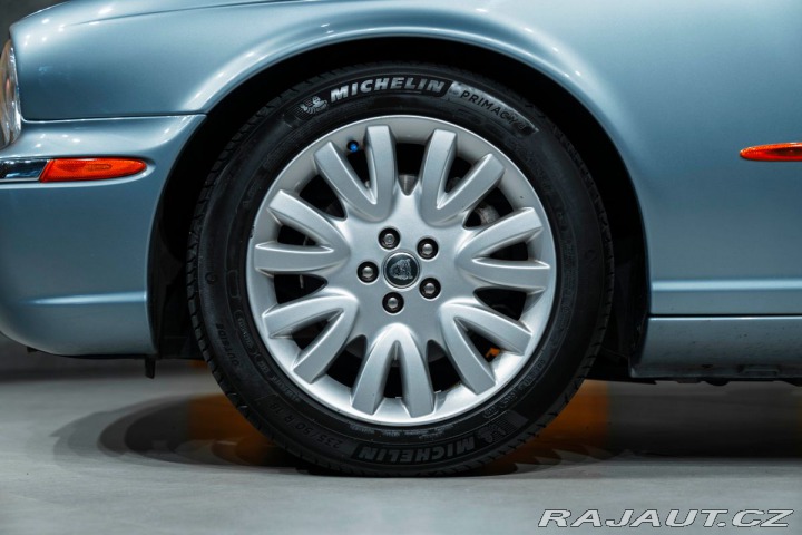 Jaguar XJ 2004