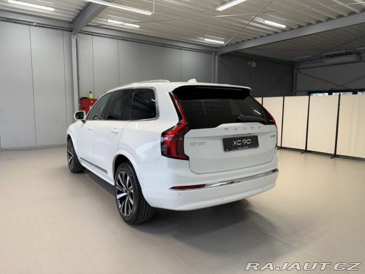 Volvo XC90 B5 2.0L 250+14k AT8 AWD P 2025