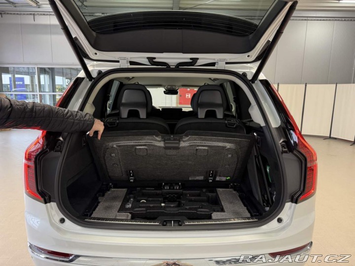 Volvo XC90 B5 2.0L 250+14k AT8 AWD P 2025