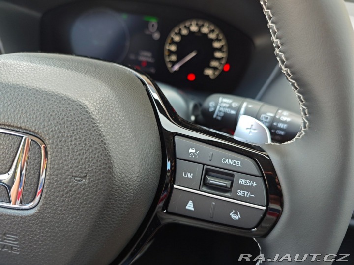 Honda ZR-V 2.0e:HEV 135kW Sport RED 2025