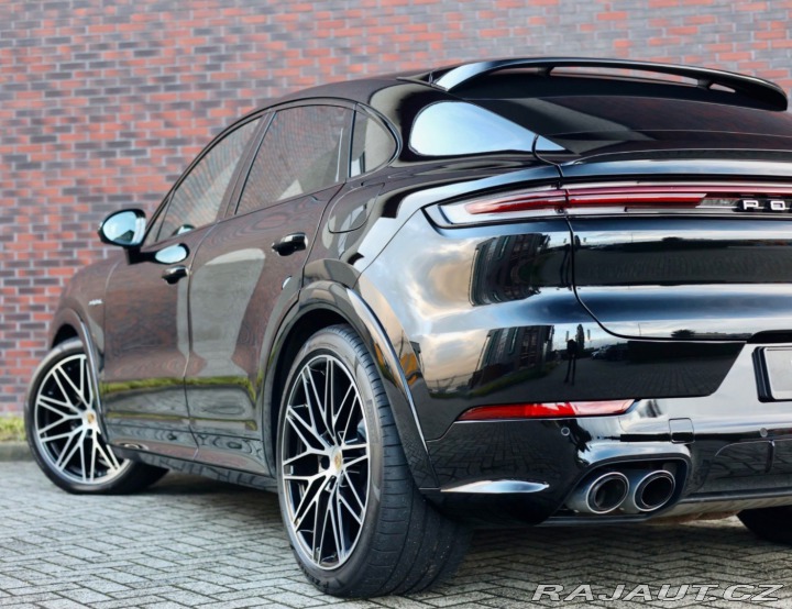 Porsche Cayenne Coupe E-Hybrid 3.0 V6 eH 2024