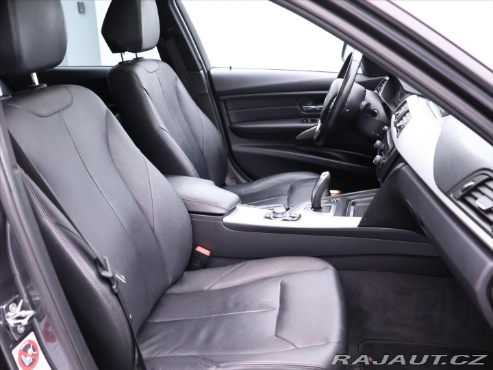 BMW 3 2,0 320d 120kW Aut. Xenon 2012