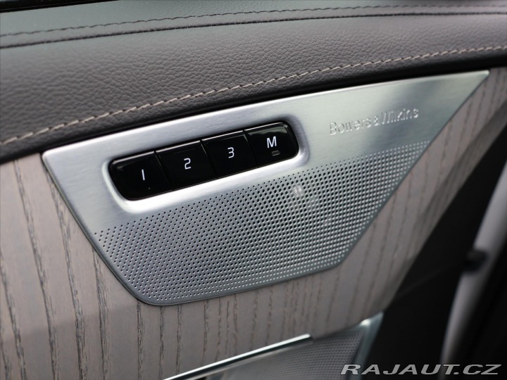 Volvo XC90 2,0 228kW T8 AWD Ultimate 2024