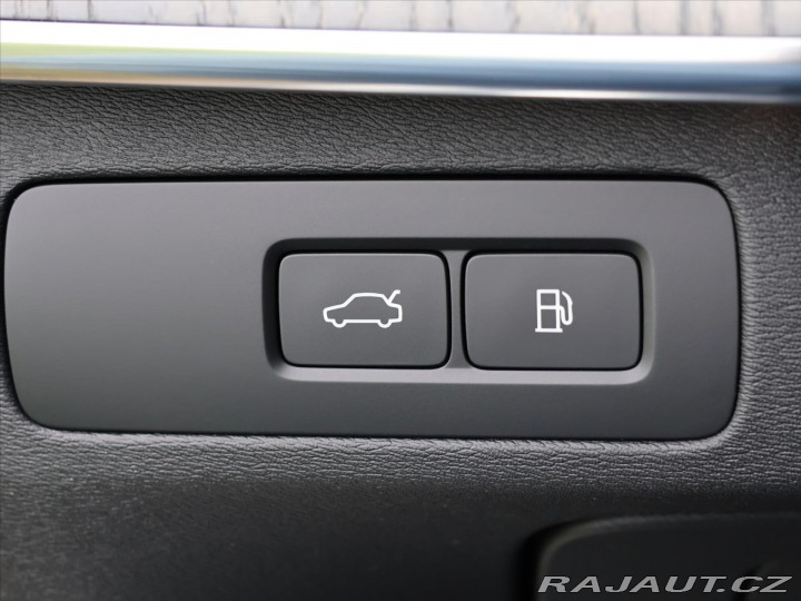 Volvo XC90 2,0 i 228 kW B6 AWD Ultim 2024
