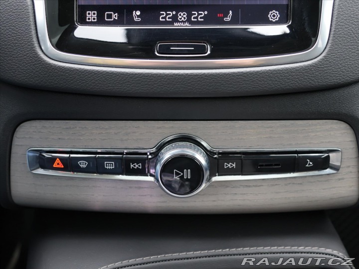 Volvo XC90 2,0 i 228 kW B6 AWD Ultim 2024