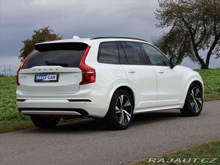 Volvo XC90 2,0 228kW T8 AWD Ultimate 2024