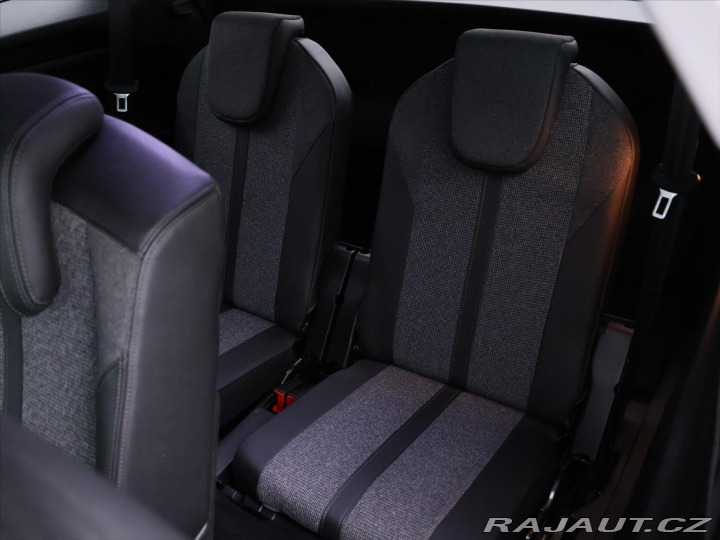 Peugeot 5008 1,2 PT 96kW Allure 7-Míst 2018