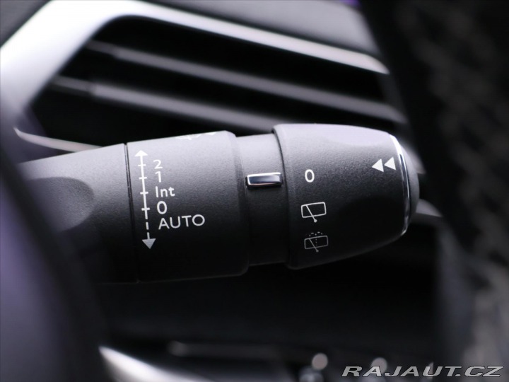 Peugeot 5008 1,2 PT 96kW Allure 7-Míst 2018