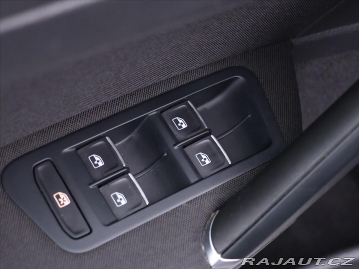 Volkswagen Golf 2,0 TDI 171kW Tažné Serv. 2019