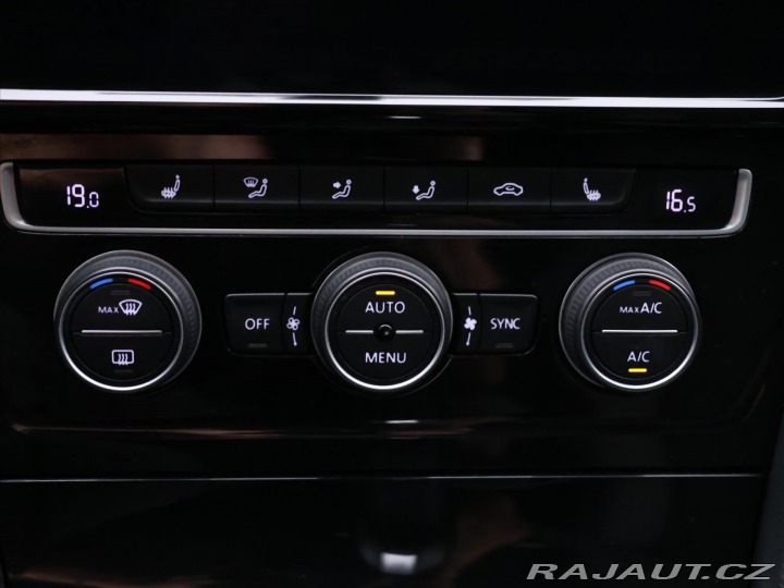 Volkswagen Golf 2,0 TDI 110kW Tažné Serv. 2019