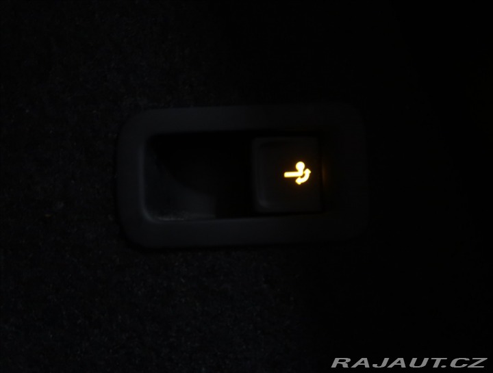 Škoda Karoq 1,5 TSI AMBITION+ ČR 1MAJ 2022