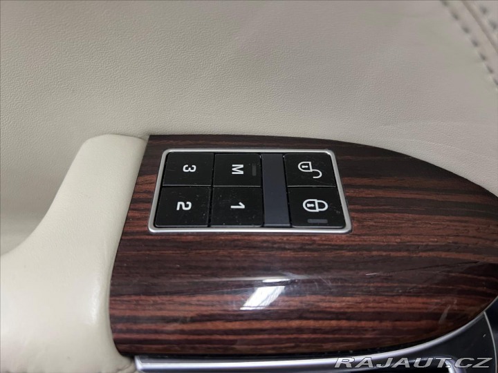 Land Rover Range Rover 4,4 SDV8 AUTOBIOGRAPHY, V 2014