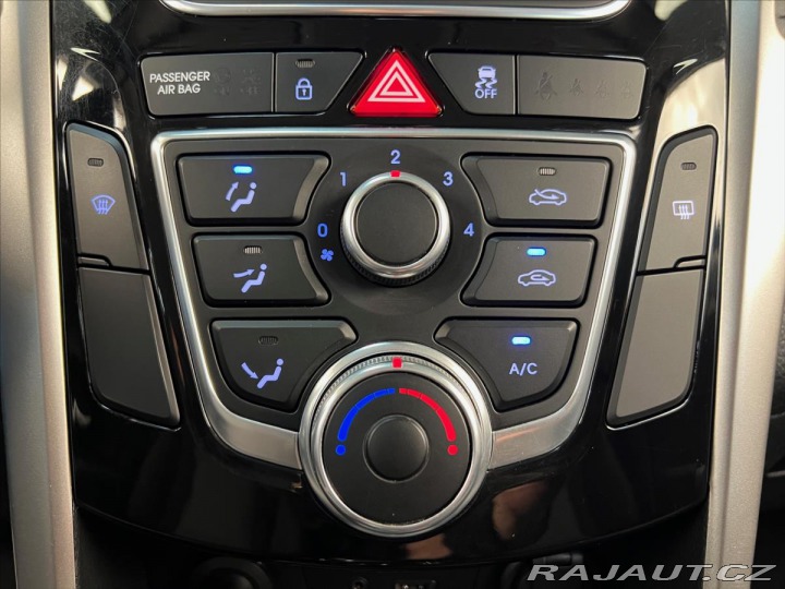 Hyundai i30 1,4 i 73 KW CVVT MANUAL, 2014