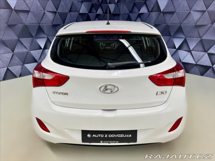 Hyundai i30 1,4 i 73 KW CVVT MANUAL, 2014