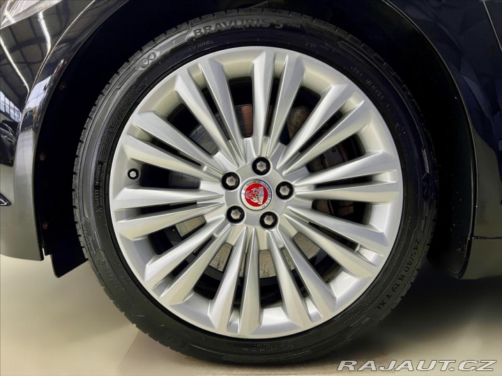 Jaguar XF 3,0 V6 250KW AWD, KEYLESS 2014