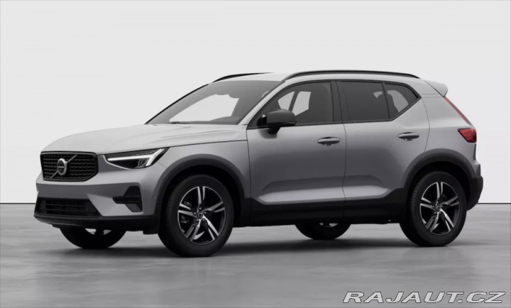 Volvo XC40 2,0   Plus B3 2025