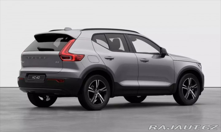 Volvo XC40 2,0   Plus B3 2025