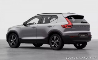 Volvo XC40 2,0   Plus B3 2025