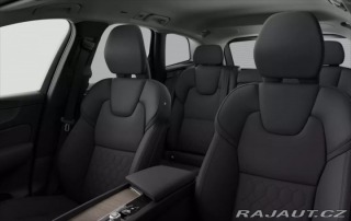Volvo XC60 2,0 B5  Plus Dark 2025
