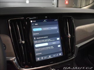 Volvo V90 2,0 T8  Plus Dark 2025