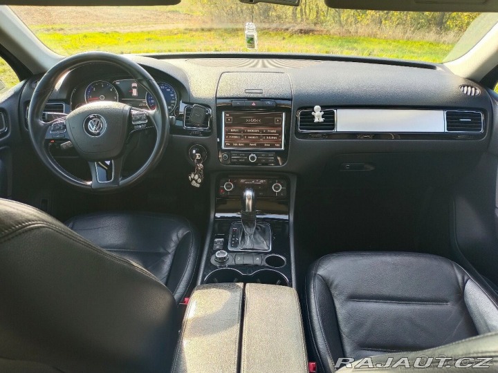 Volkswagen Touareg 3,0   TDI 2010