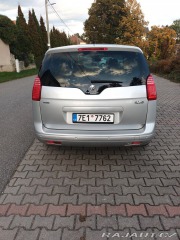 Peugeot 5008 2,0   hdi 2015