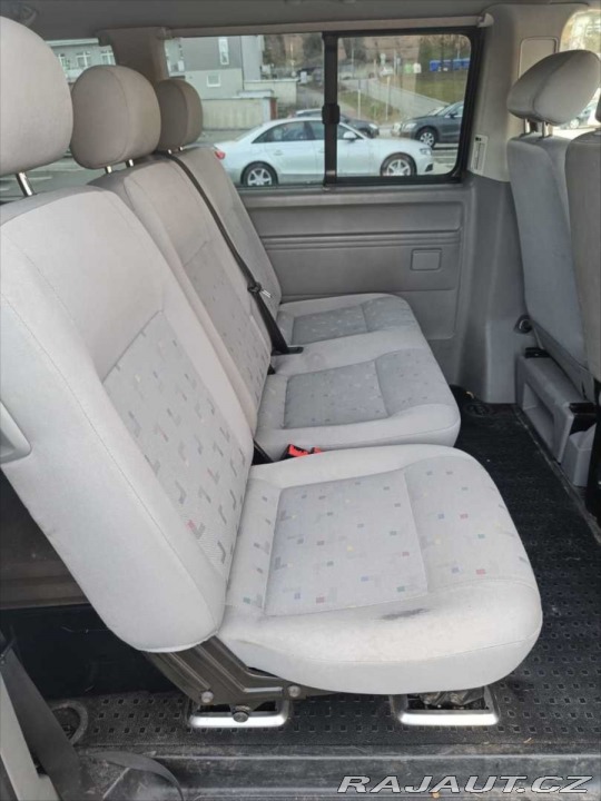 Volkswagen Caravelle 2,5   T5 LONG 2008 96kW 2008