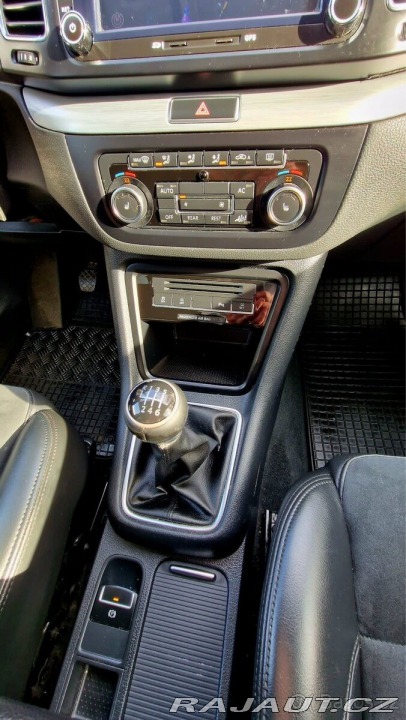 Volkswagen Sharan 2,0 2011