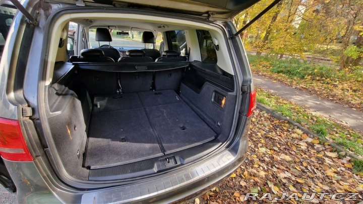 Volkswagen Sharan 2,0 2011