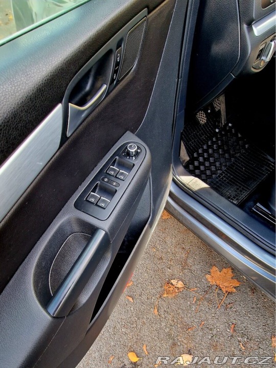 Volkswagen Sharan 2,0 2011
